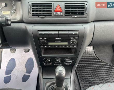 Серый Шкода Октавия, объемом двигателя 1.6 л и пробегом 226 тыс. км за 5500 $, фото 51 на Automoto.ua