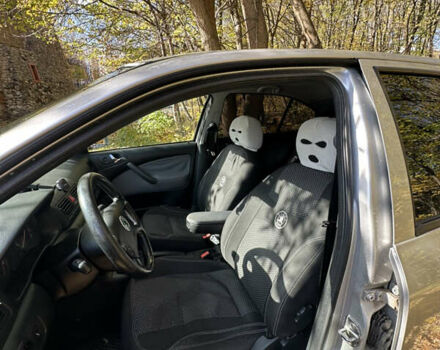 Серый Шкода Октавия, объемом двигателя 1.6 л и пробегом 252 тыс. км за 5200 $, фото 25 на Automoto.ua