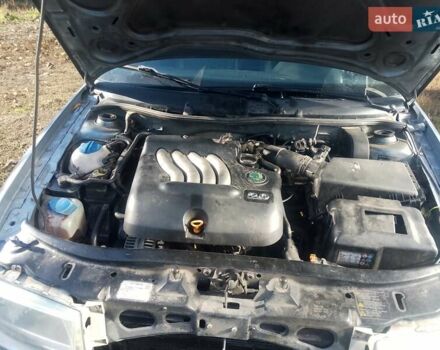 Серый Шкода Октавия, объемом двигателя 2 л и пробегом 360 тыс. км за 5100 $, фото 4 на Automoto.ua