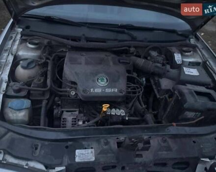 Серый Шкода Октавия, объемом двигателя 1.6 л и пробегом 140 тыс. км за 4300 $, фото 7 на Automoto.ua