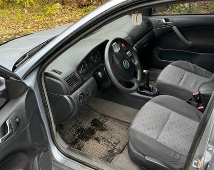 Серый Шкода Октавия, объемом двигателя 1.6 л и пробегом 300 тыс. км за 3300 $, фото 3 на Automoto.ua