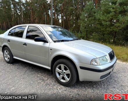 Серый Шкода Октавия, объемом двигателя 1.6 л и пробегом 215 тыс. км за 4450 $, фото 2 на Automoto.ua