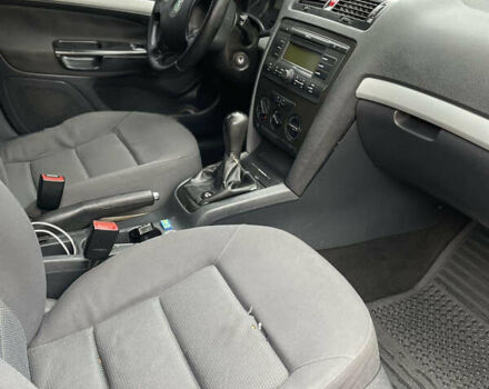 Серый Шкода Октавия, объемом двигателя 1.9 л и пробегом 329 тыс. км за 4600 $, фото 8 на Automoto.ua