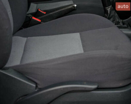 Серый Шкода Октавия, объемом двигателя 1.6 л и пробегом 250 тыс. км за 5600 $, фото 30 на Automoto.ua