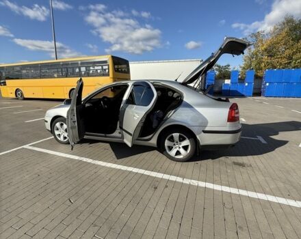 Серый Шкода Октавия, объемом двигателя 1.6 л и пробегом 320 тыс. км за 4999 $, фото 8 на Automoto.ua