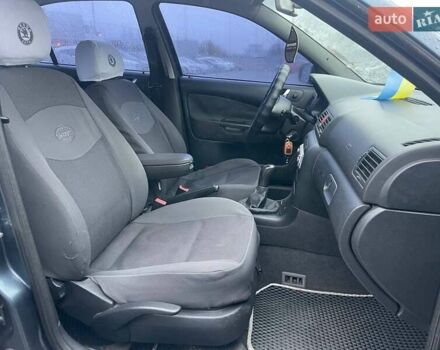 Сірий Шкода Октавія, об'ємом двигуна 2 л та пробігом 301 тис. км за 4990 $, фото 11 на Automoto.ua