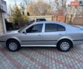 Серый Шкода Октавия, объемом двигателя 1.6 л и пробегом 180 тыс. км за 4400 $, фото 1 на Automoto.ua