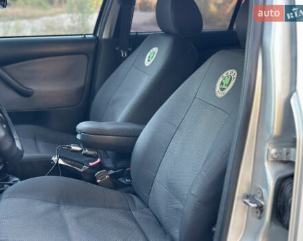 Серый Шкода Октавия, объемом двигателя 1.6 л и пробегом 168 тыс. км за 5399 $, фото 27 на Automoto.ua