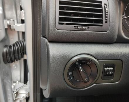 Серый Шкода Октавия, объемом двигателя 1.6 л и пробегом 200 тыс. км за 5999 $, фото 19 на Automoto.ua