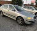 Серый Шкода Октавия, объемом двигателя 1.6 л и пробегом 230 тыс. км за 4950 $, фото 1 на Automoto.ua