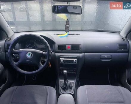 Сірий Шкода Октавія, об'ємом двигуна 2 л та пробігом 301 тис. км за 4990 $, фото 12 на Automoto.ua