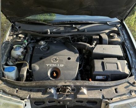 Шкода Октавия 2004 в Белой Церкве на Automoto.ua Серый Шкода Октавия, объемом двигателя 1.9 л и пробегом 330 тыс. км за 2600 $, фото 9 на Automoto.ua