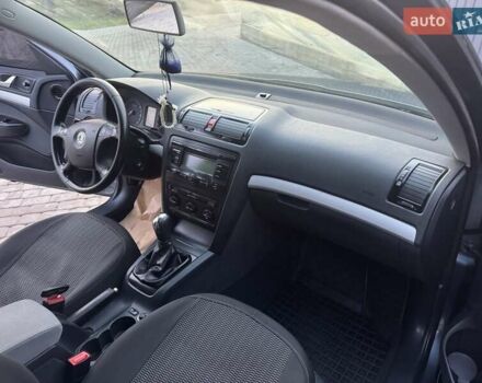 Серый Шкода Октавия, объемом двигателя 1.6 л и пробегом 227 тыс. км за 5600 $, фото 17 на Automoto.ua