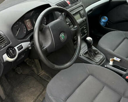 Серый Шкода Октавия, объемом двигателя 1.9 л и пробегом 495 тыс. км за 3299 $, фото 5 на Automoto.ua