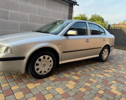 Серый Шкода Октавия, объемом двигателя 1.6 л и пробегом 160 тыс. км за 6000 $, фото 2 на Automoto.ua