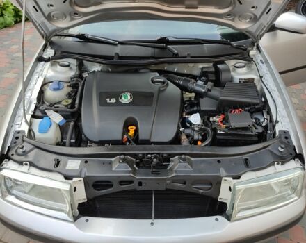 Серый Шкода Октавия, объемом двигателя 1.6 л и пробегом 200 тыс. км за 5999 $, фото 5 на Automoto.ua