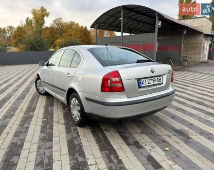 Серый Шкода Октавия, объемом двигателя 1.6 л и пробегом 231 тыс. км за 5300 $, фото 5 на Automoto.ua