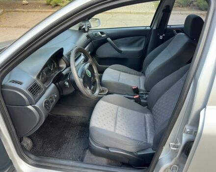 Сірий Шкода Октавія, об'ємом двигуна 1.6 л та пробігом 237 тис. км за 4850 $, фото 4 на Automoto.ua