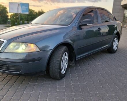 Серый Шкода Октавия, объемом двигателя 1.6 л и пробегом 226 тыс. км за 5000 $, фото 1 на Automoto.ua