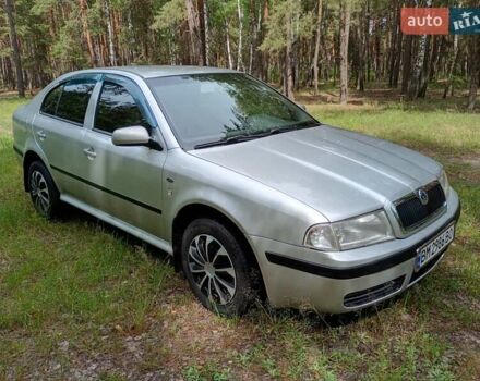 Серый Шкода Октавия, объемом двигателя 2 л и пробегом 300 тыс. км за 4500 $, фото 1 на Automoto.ua