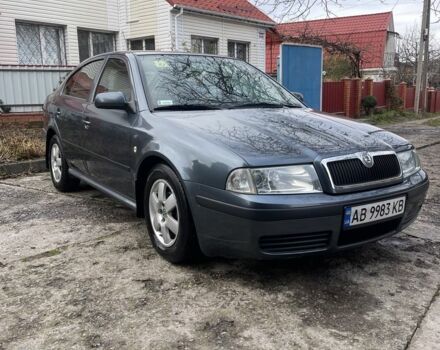 Серый Шкода Октавия, объемом двигателя 1.6 л и пробегом 222 тыс. км за 3800 $, фото 2 на Automoto.ua