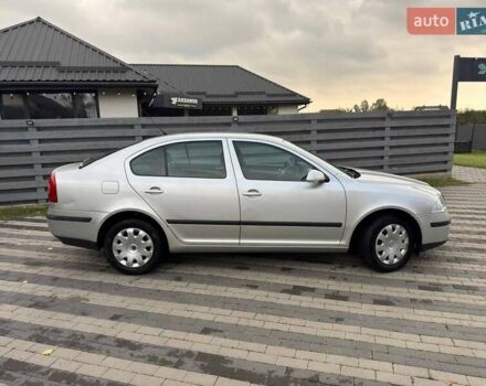 Серый Шкода Октавия, объемом двигателя 1.6 л и пробегом 231 тыс. км за 5300 $, фото 2 на Automoto.ua