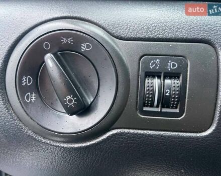 Сірий Шкода Октавія, об'ємом двигуна 2 л та пробігом 301 тис. км за 4990 $, фото 16 на Automoto.ua