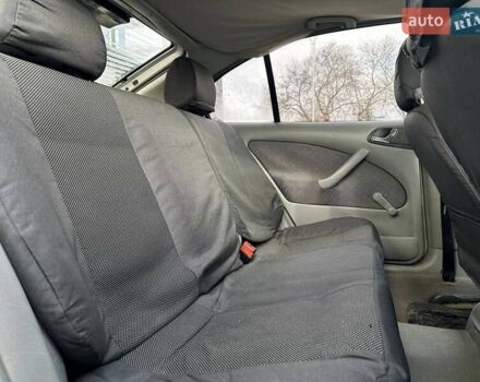 Серый Шкода Октавия, объемом двигателя 1.6 л и пробегом 238 тыс. км за 3800 $, фото 10 на Automoto.ua