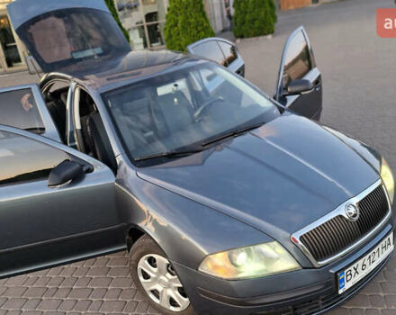 Серый Шкода Октавия, объемом двигателя 1.6 л и пробегом 262 тыс. км за 5200 $, фото 1 на Automoto.ua