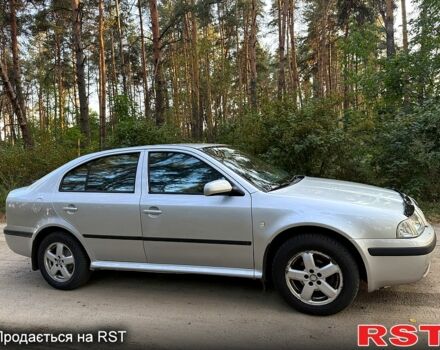 Серый Шкода Октавия, объемом двигателя 1.6 л и пробегом 200 тыс. км за 4600 $, фото 1 на Automoto.ua