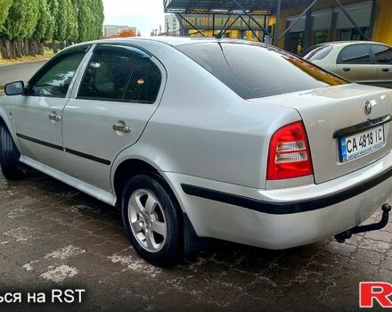 Шкода Октавия 2004 в Черкассах на Automoto.ua Серый Шкода Октавия, объемом двигателя 1.6 л и пробегом 255 тыс. км за 4500 $, фото 2 на Automoto.ua