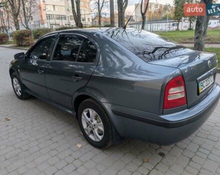 Шкода Октавия 2004 в Львове на Automoto.ua Серый Шкода Октавия, объемом двигателя 1.6 л и пробегом 210 тыс. км за 4700 $, фото 1 на Automoto.ua