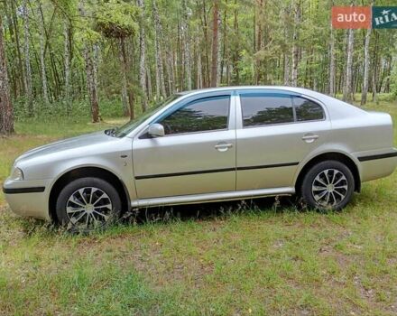 Серый Шкода Октавия, объемом двигателя 2 л и пробегом 300 тыс. км за 4500 $, фото 2 на Automoto.ua