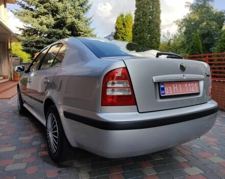 Серый Шкода Октавия, объемом двигателя 1.6 л и пробегом 200 тыс. км за 5999 $, фото 2 на Automoto.ua