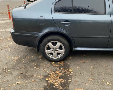 Сірий Шкода Октавія, об'ємом двигуна 1.6 л та пробігом 350 тис. км за 4800 $, фото 3 на Automoto.ua