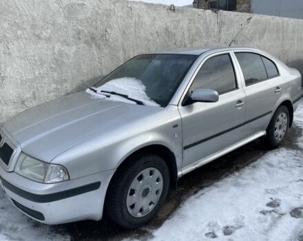 Серый Шкода Октавия, объемом двигателя 1.6 л и пробегом 200 тыс. км за 4750 $, фото 2 на Automoto.ua