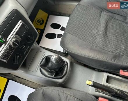 Серый Шкода Октавия, объемом двигателя 1.6 л и пробегом 238 тыс. км за 3800 $, фото 13 на Automoto.ua