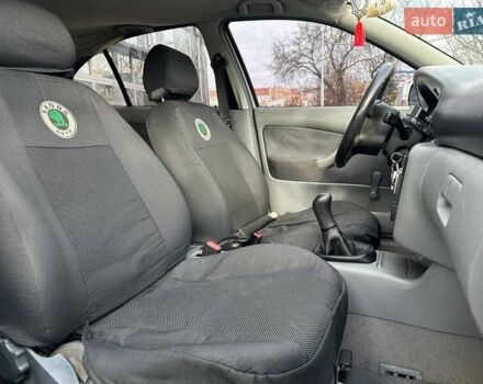 Серый Шкода Октавия, объемом двигателя 1.6 л и пробегом 238 тыс. км за 3800 $, фото 16 на Automoto.ua