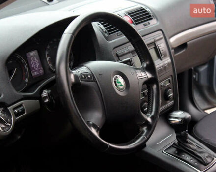 Шкода Октавия 2004 в Кременце на Automoto.ua Серый Шкода Октавия, объемом двигателя 1.97 л и пробегом 320 тыс. км за 5250 $, фото 24 на Automoto.ua