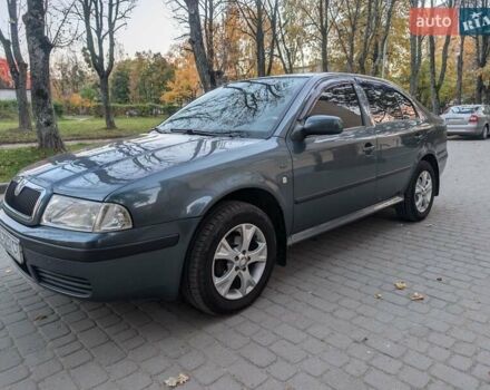 Шкода Октавия 2004 в Львове на Automoto.ua Серый Шкода Октавия, объемом двигателя 1.6 л и пробегом 210 тыс. км за 4700 $, фото 6 на Automoto.ua