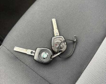 Серый Шкода Октавия, объемом двигателя 2 л и пробегом 159 тыс. км за 6500 $, фото 11 на Automoto.ua