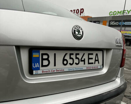 Серый Шкода Октавия, объемом двигателя 1.6 л и пробегом 296 тыс. км за 6000 $, фото 3 на Automoto.ua