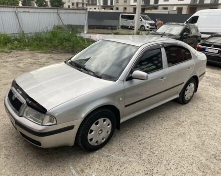 Сірий Шкода Октавія, об'ємом двигуна 1.6 л та пробігом 300 тис. км за 4000 $, фото 1 на Automoto.ua