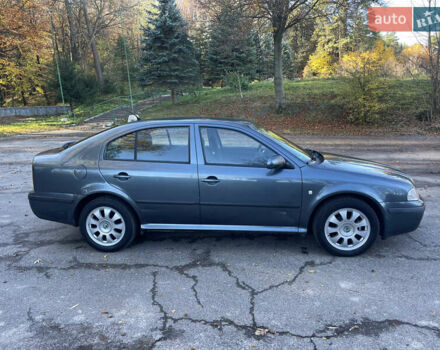 Шкода Октавія 2004 у Рава-Руська на Automoto.ua Сірий Шкода Октавія, об'ємом двигуна 1.6 л та пробігом 178 тис. км за 4999 $, фото 4 на Automoto.ua