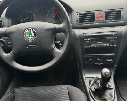 Серый Шкода Октавия, объемом двигателя 1.39 л и пробегом 180 тыс. км за 4600 $, фото 4 на Automoto.ua