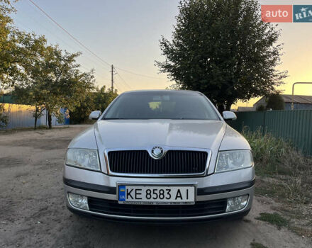 Шкода Октавия 2004 в Верхнеднепровске на Automoto.ua Серый Шкода Октавия, объемом двигателя 1.6 л и пробегом 180 тыс. км за 6000 $, фото 1 на Automoto.ua