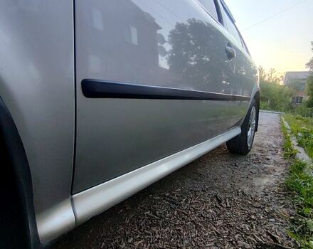 Серый Шкода Октавия, объемом двигателя 1.6 л и пробегом 308 тыс. км за 5550 $, фото 2 на Automoto.ua