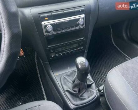 Сірий Шкода Октавія, об'ємом двигуна 2 л та пробігом 301 тис. км за 4990 $, фото 20 на Automoto.ua