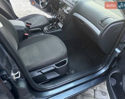 Серый Шкода Октавия, объемом двигателя 1.6 л и пробегом 227 тыс. км за 5600 $, фото 18 на Automoto.ua