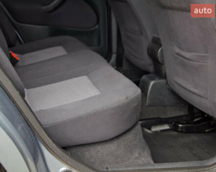 Серый Шкода Октавия, объемом двигателя 1.6 л и пробегом 250 тыс. км за 5600 $, фото 44 на Automoto.ua